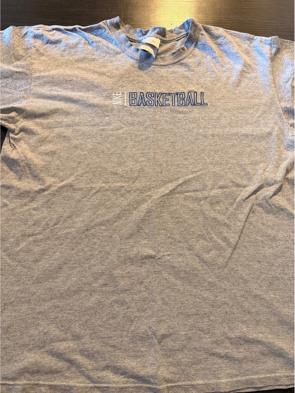 Vintage Y2K Nike Basketball Embroidered T-Shirt Large